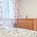1 Bedroom Beautiful In Sarbinowo