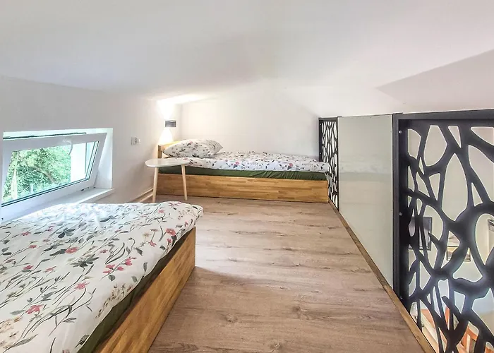 2 Bedroom Cozy In Casa vacanze Sarbinowo